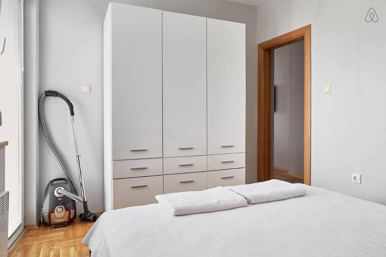 Bright Apartment Near City Center Skopje Ngoại thất bức ảnh