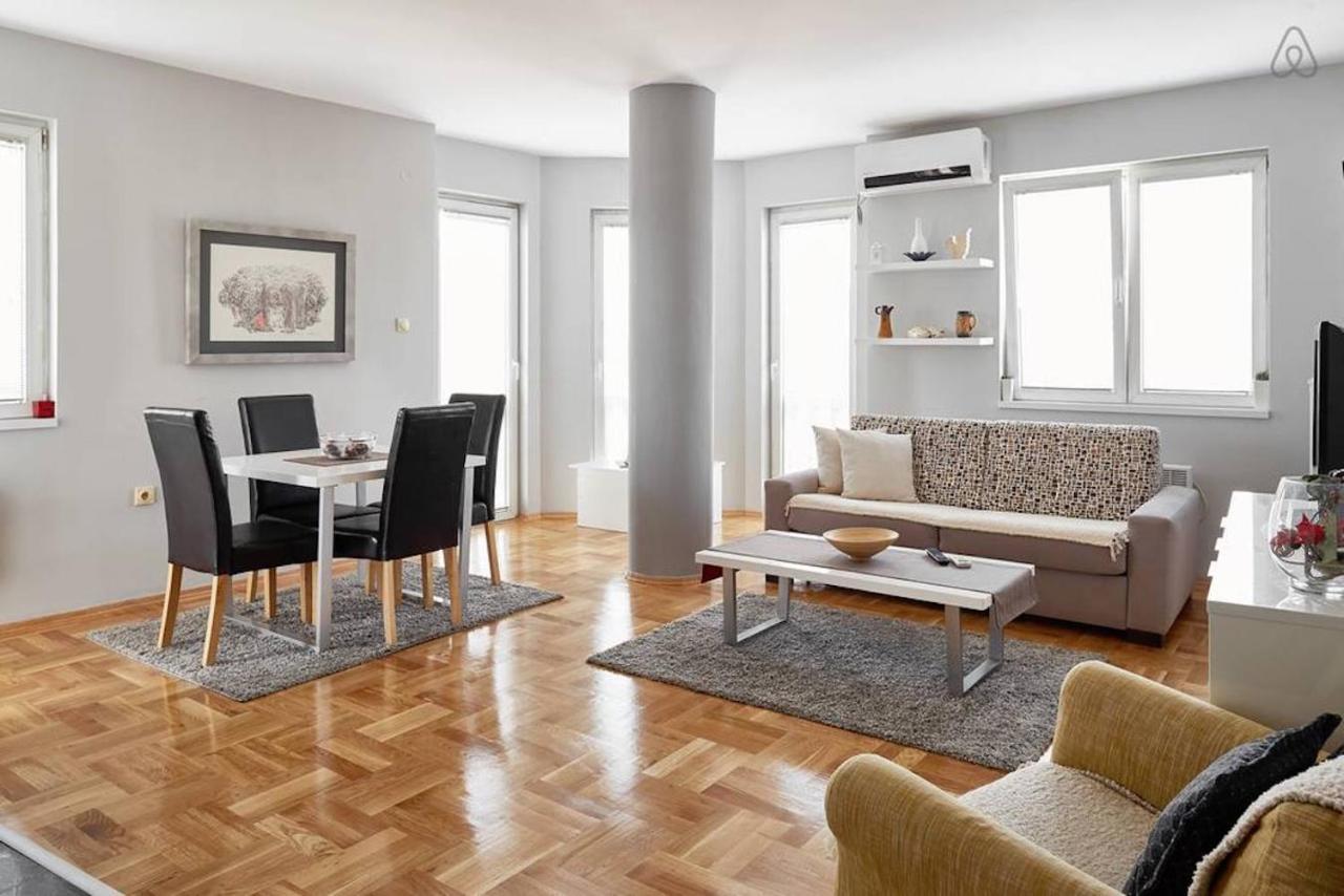 Bright Apartment Near City Center Skopje Ngoại thất bức ảnh