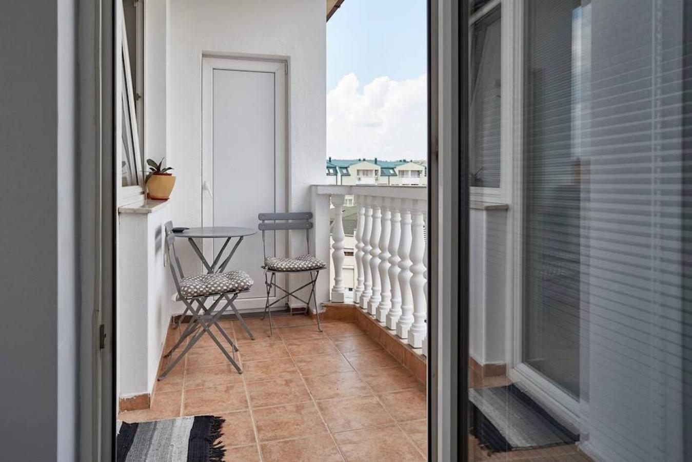 Bright Apartment Near City Center Skopje Ngoại thất bức ảnh